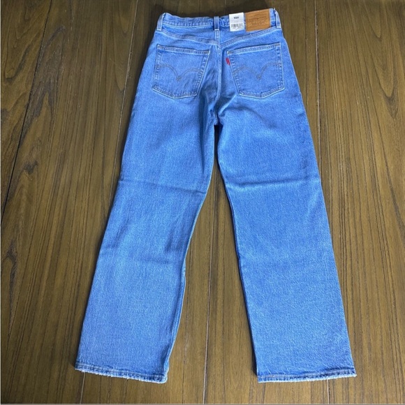 Levi’s Ribcage straight ankle high rise distressed jeans - Picture 8 of 16